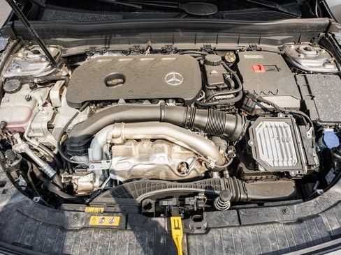 New 2025 Mercedes-Benz GLB 250 GLB 250 image 18