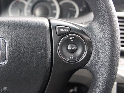 Used 2013 Honda Accord EX image 19