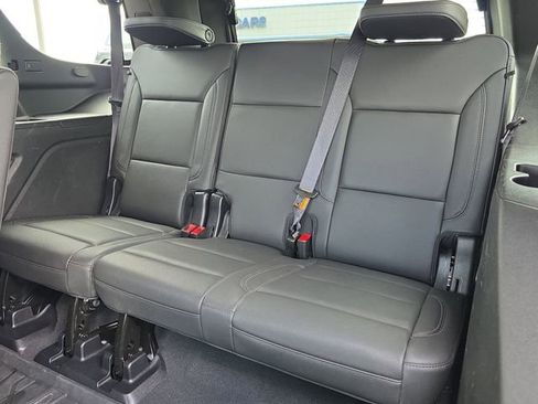 Used 2024 Chevrolet Tahoe Z71 w/ Luxury Package image 12