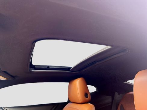 Used 2018 Chevrolet Camaro SS RWD image 23