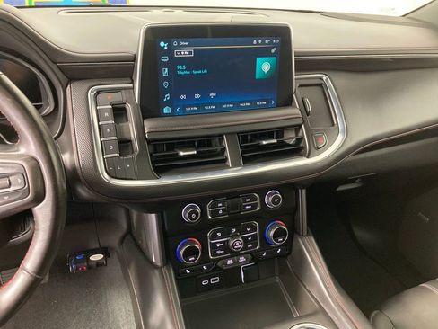 Used 2023 Chevrolet Suburban RST image 3