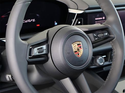 New 2025 Porsche Macan 4S Electric image 24