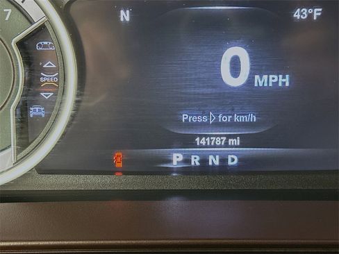 Used 2017 RAM 1500 Laramie w/ Convenience Group image 13