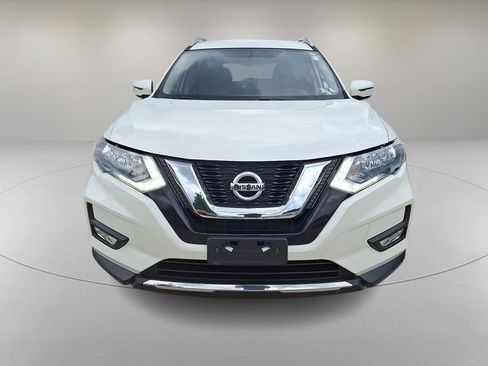 Used 2017 Nissan Rogue SV AWD/4WD image 3