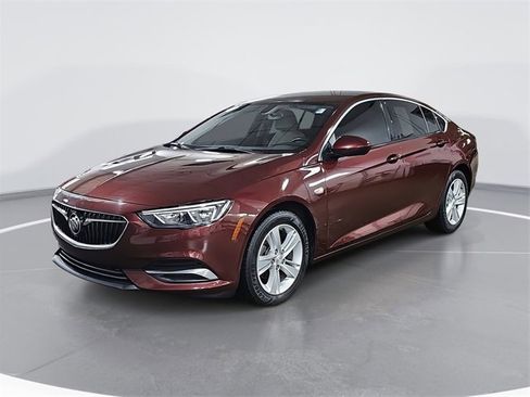 Used 2018 Buick Regal Preferred w/ Sights and Sounds Package image 7