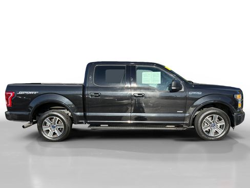 Used 2015 Ford F150 XLT w/ Equipment Group 302A Luxury image 6