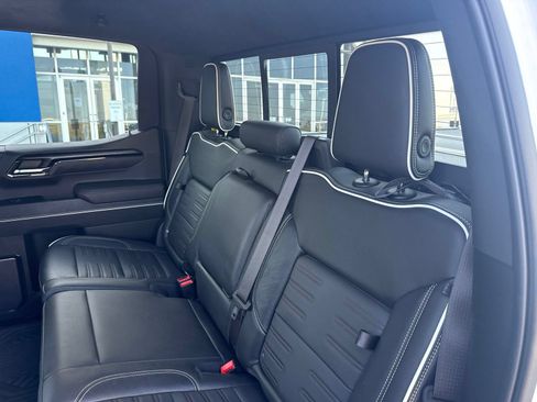 Used 2023 GMC Sierra 1500 AT4X w/ AT4X AEV Edition AWD/4WD image 15