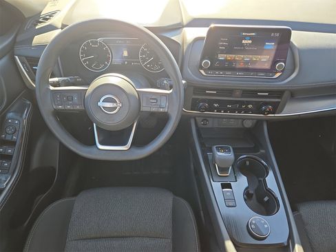 Used 2024 Nissan Rogue SV image 14