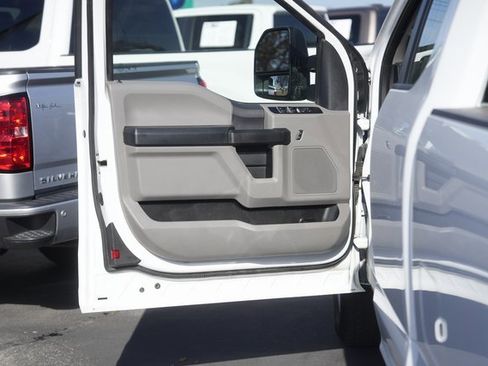 Used 2022 Ford F350 XL w/ Power Equipment Group image 29