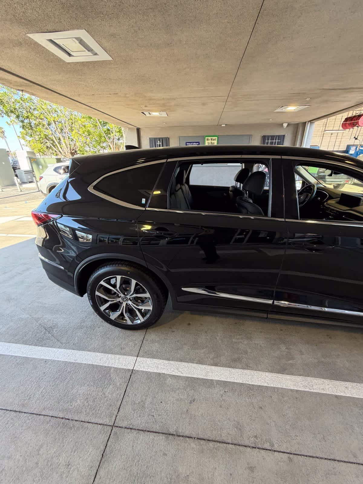 Used 2024 Acura MDX w/ Technology Package FWD image 5