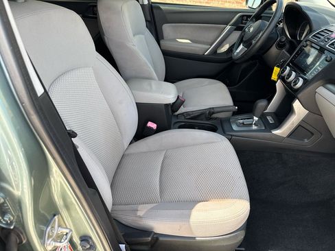 Used 2017 Subaru Forester 2.5i Premium AWD/4WD image 50