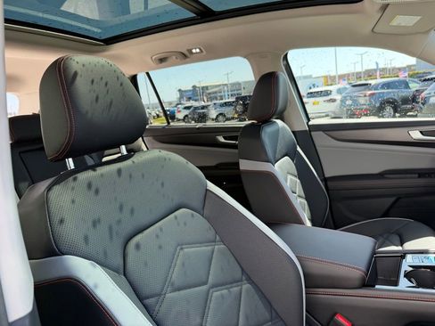 New 2026 Volkswagen Atlas Peak Edition AWD/4WD image 23
