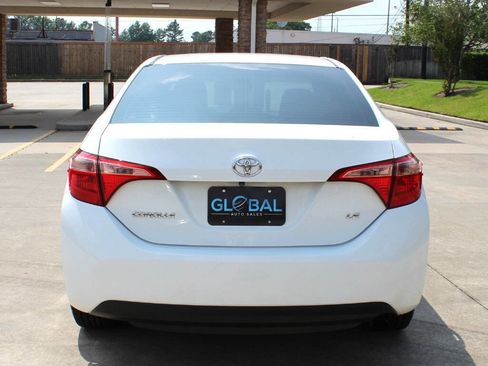 Used 2018 Toyota Corolla LE FWD image 6