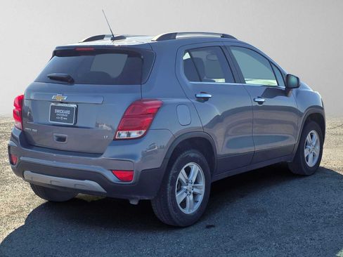 Certified 2019 Chevrolet Trax LT w/ LT Convenience Package AWD/4WD image 3