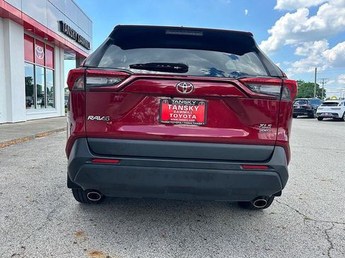 Certified 2021 Toyota RAV4 XLE Premium AWD/4WD image 4