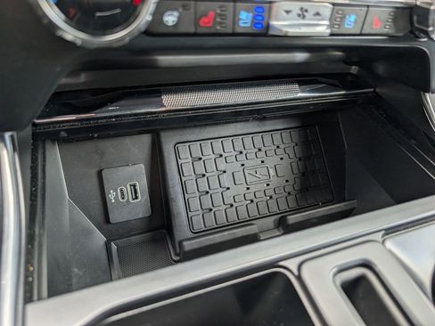 Used 2025 Ford F150 Raptor AWD/4WD image 18
