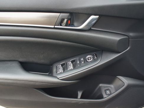 Used 2019 Honda Accord Sport image 28