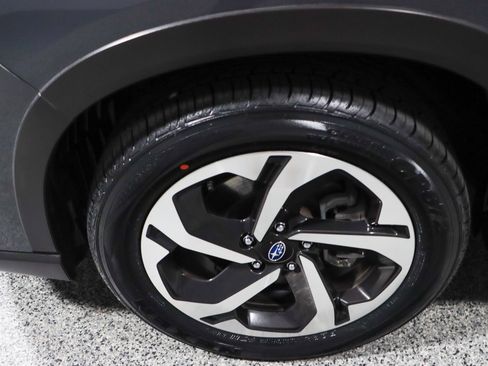 Used 2023 Subaru Forester Touring w/ Popular Package #2 image 11