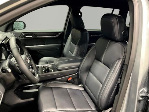 New 2026 GMC Acadia Elevation w/ Elevation Premium Package FWD image 16