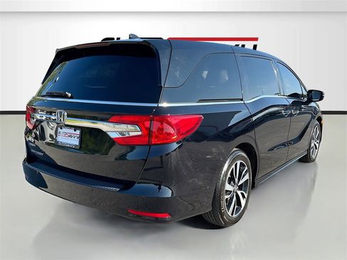 Used 2023 Honda Odyssey Touring image 7