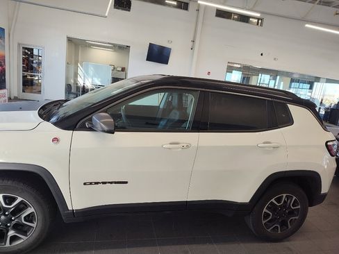 Used 2019 Jeep Compass Trailhawk image 4