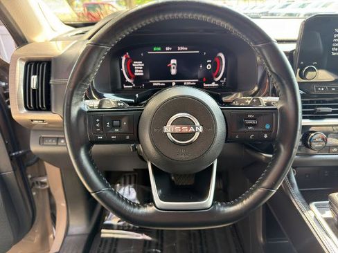 Used 2023 Nissan Pathfinder Platinum w/ Cargo Package FWD image 22