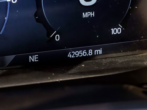 Used 2024 Ford F250 Lariat w/ Sport Appearance Package AWD/4WD image 16