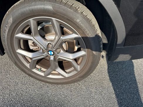 Used 2024 BMW X3 xDrive30i w/ Premium Package w/ZPA AWD/4WD image 6