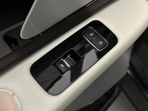 Used 2021 Lincoln Aviator Black Label Grand Touring w/ Class IV Trailer Tow Package image 32