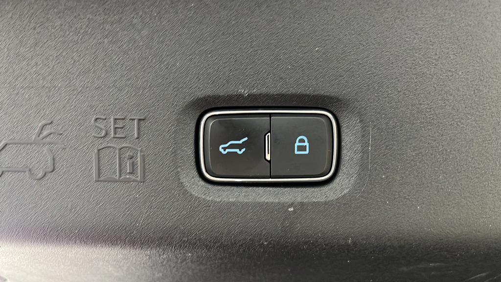 Used 2025 Ford Expedition Max Active AWD/4WD image 32