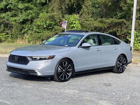 Certified 2025 Honda Accord Touring image 1