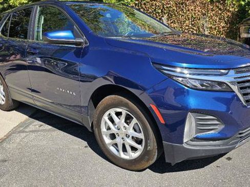 Used 2022 Chevrolet Equinox LT AWD/4WD image 3