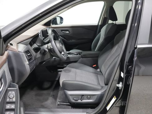 Used 2023 Nissan Rogue SV AWD/4WD image 10