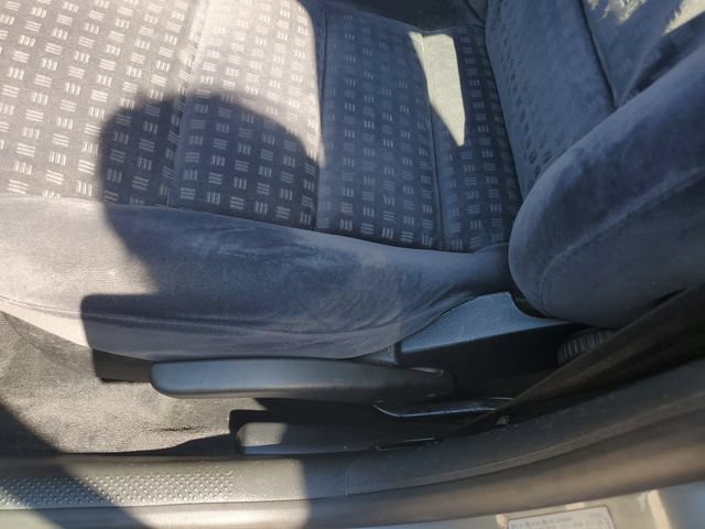 Used 2003 Volkswagen Passat GL FWD image 15