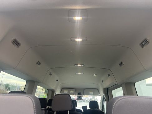 Used 2022 Ford Transit 350 XLT image 7