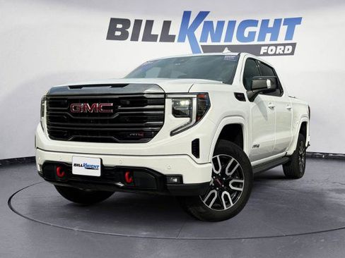 Used 2024 GMC Sierra 1500 AT4 w/ Technology Package AWD/4WD image 1