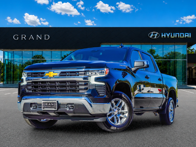 Used 2024 Chevrolet Silverado 1500 LT AWD/4WD image 6
