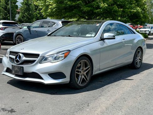 Used 2015 Mercedes-Benz E 400 4MATIC Coupe image 3