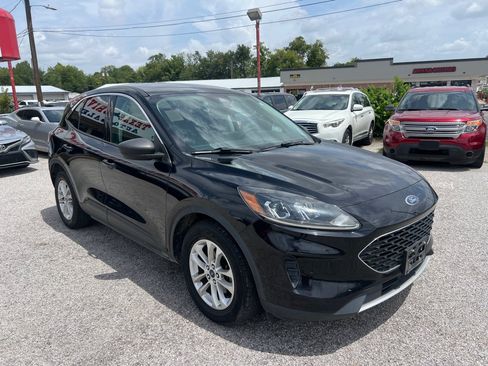 Used 2022 Ford Escape SE FWD image 5