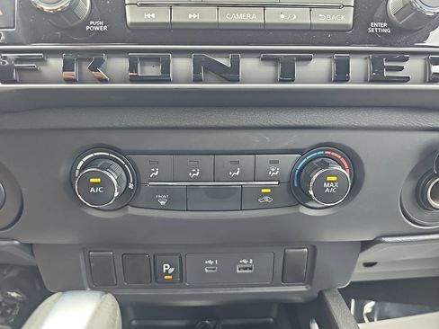 Used 2026 Nissan Frontier SV w/ Tow Package RWD image 29