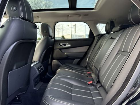 Used 2018 Land Rover Range Rover Velar S image 5