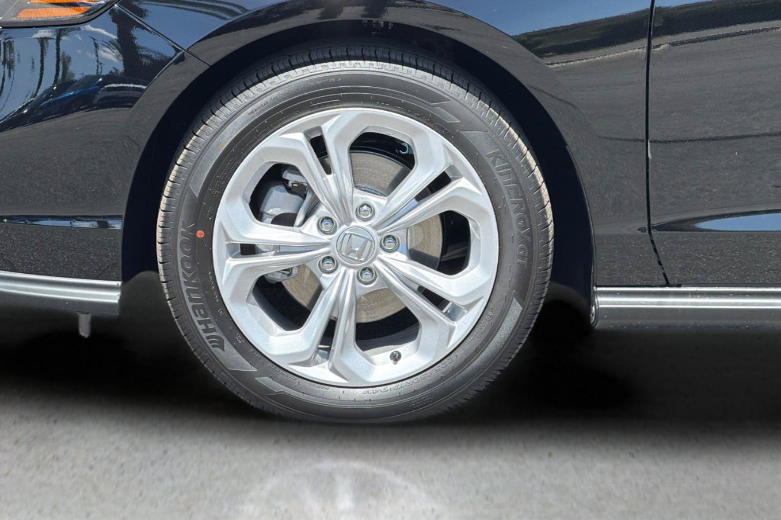 New 2026 Honda Accord LX image 30