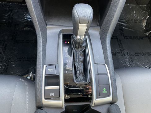 Used 2018 Honda Civic EX image 21