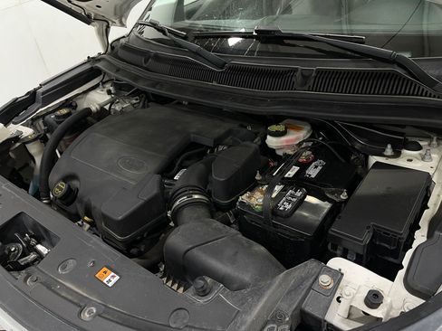 Used 2016 Ford Explorer XLT w/ Equipment Group 202A image 27