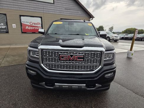 Used 2017 GMC Sierra 1500 Denali image 2