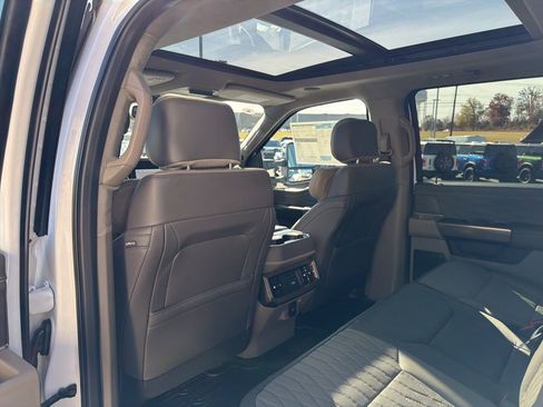 New 2026 Ford F250 Platinum w/ Platinum Plus Package image 15