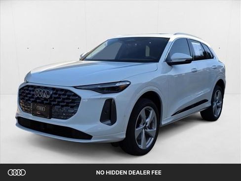 New 2025 Audi Q5 Premium w/ Premium Plus AWD/4WD image 1