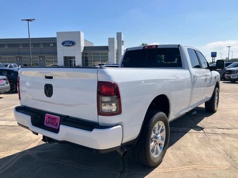 Used 2024 RAM 3500 Big Horn w/ Night Edition AWD/4WD image 7