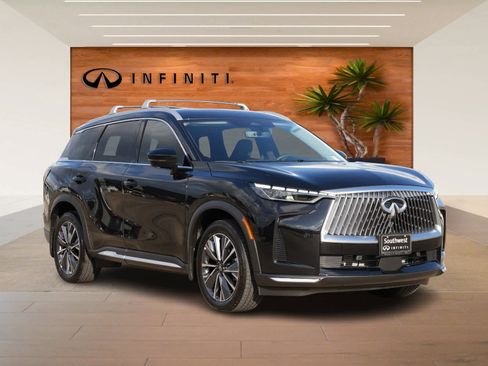Certified 2026 INFINITI QX60 Luxe w/ Cargo Package image 3
