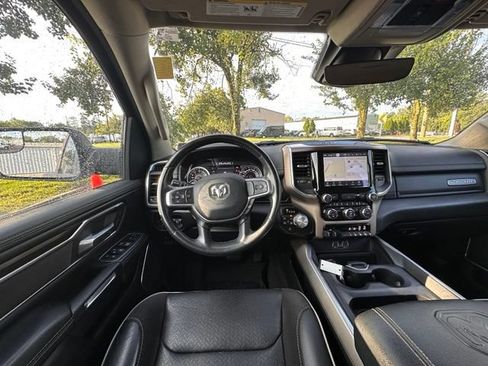Used 2022 RAM 1500 Laramie AWD/4WD image 15